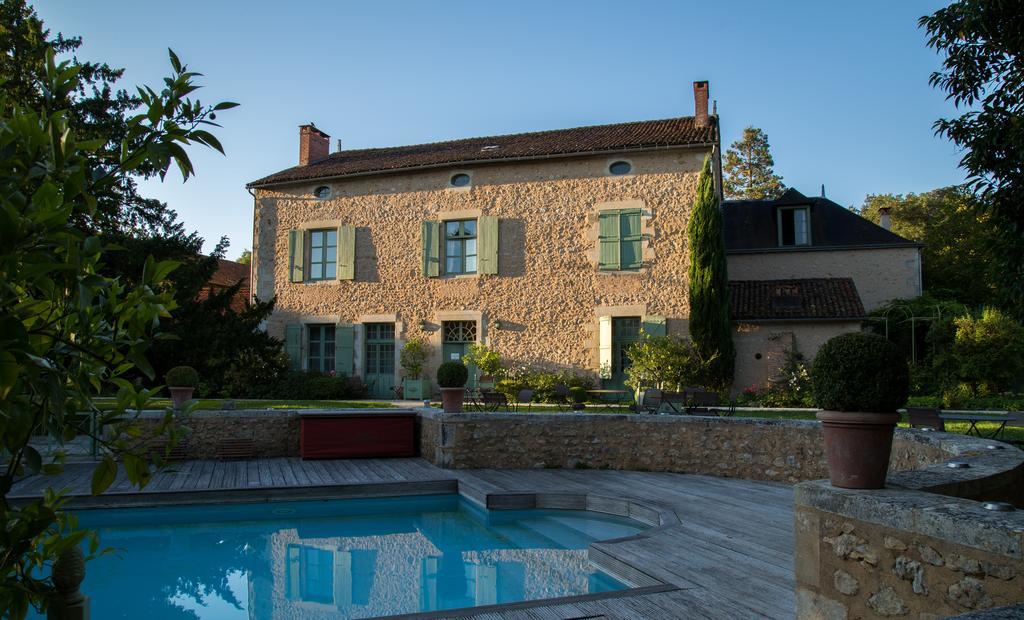 Hotel Les Orangeries Lussac-les-Châteaux Exterior foto